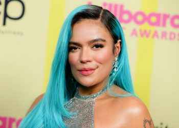 Karol G debuta cantando en inglés en el nuevo single «Don’t Be Shy» con Tiësto