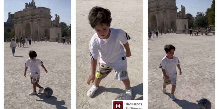 Mateo Messi hizo «magia» con la pelota durante paseo por París (video)