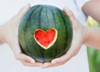 Alimentos de verano: mitos y verdades bajo la lupa del cardiólogo