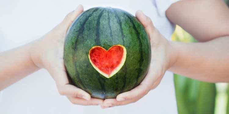 Alimentos de verano: mitos y verdades bajo la lupa del cardiólogo