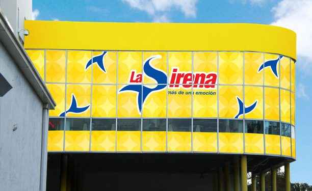 Denuncian que en tienda La Sirena maltratan empleados que llevan entre 15 y 20 años en la empresa