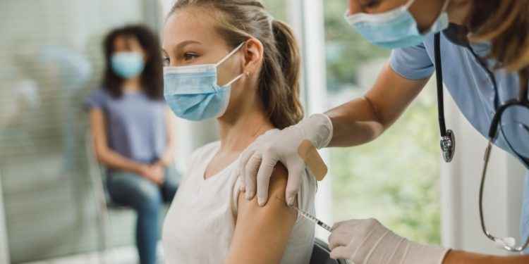 Vacunación de Covid-19 en adolescentes: dudas frecuentes