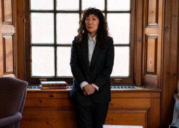 ‘La directora’: la notable comedia de Netflix es una acertada y divertida exploración del ecosistema universitario