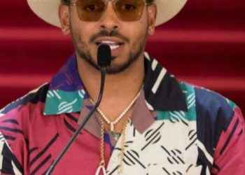 Ozuna: come «pica pollo», motiva a vacunarse y alza su voz por comerciantes de Las Terrenas