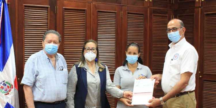 Contratistas reciben desembolso del 20% de las obras sorteadas por Coraasan