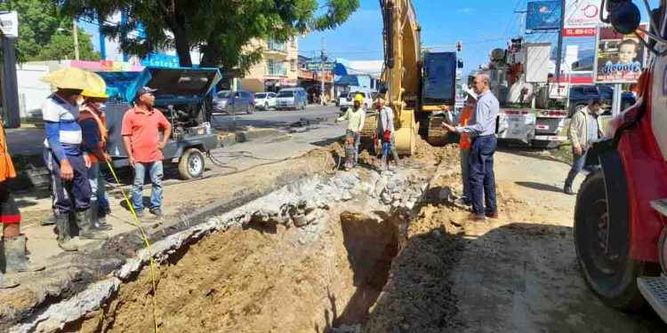 Coraasan sustituye tramo de colector en la 27 de Febrero