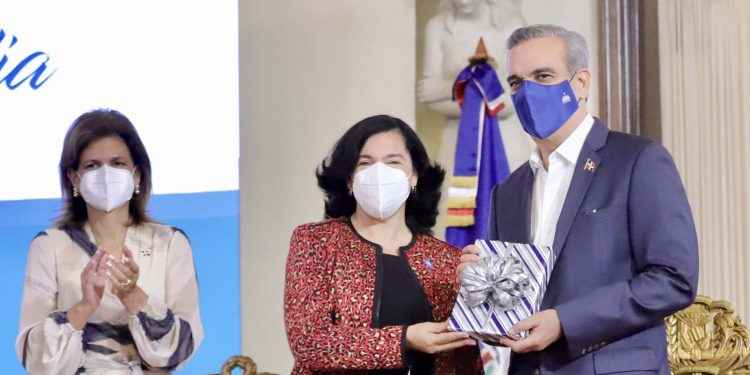 Presidente Abinader y Oficina de Enlace celebran el Día Nacional de la Biblia, por segundo año consecutivo