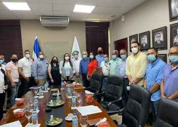INTABACO se reúne con instituciones para implementar exportación tabaco a China