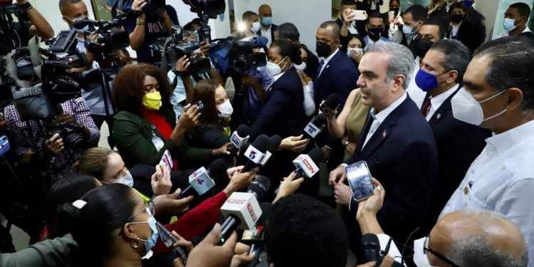 Abinader sobre Operación Falcón: “En este país ya no hay vacas sagradas”