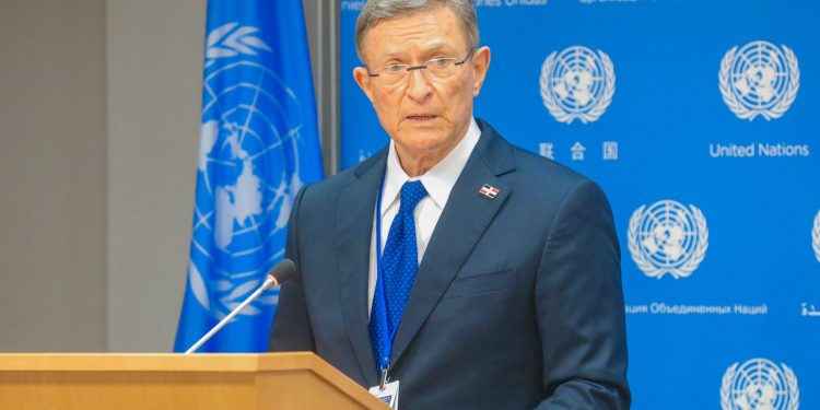 Ministro Exteriores RD llama comunidad estar alerta ante posible cambio ley migratoria USA