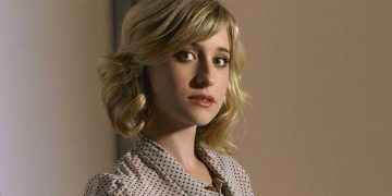 Actriz Allison Mack fue sentenciada a prisión por colaborar en una secta sexual