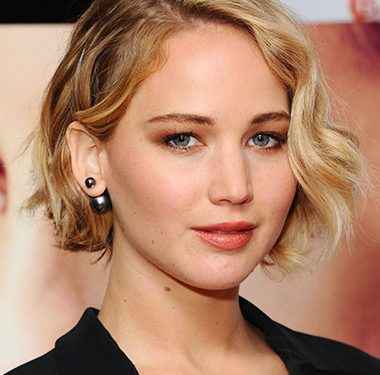 Jennifer Lawrence espera su primer bebé con su esposo Cooke Maroney