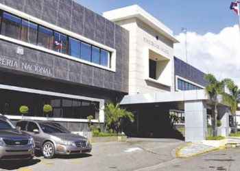 Gobierno dice que recuperó más de RD$6.2 millones en cheques de personas que no fueron a cobrar en agosto