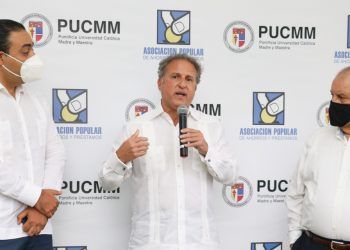 APAP y PUCMM se unen a favor de la sostenibilidad ambiental