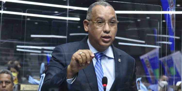 Diputado Alexis Jiménez sobre familia Abinader: «ellos sí pueden demostrar su fortuna»