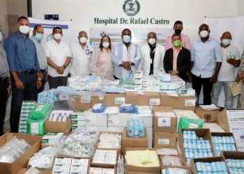 Gobierno dominicano entrega RD$26 millones en medicamentos en Santiago