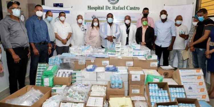 Gobierno dominicano entrega RD$26 millones en medicamentos en Santiago