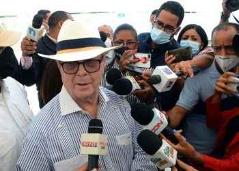 Hipólito se queja por falta de nombramiento a perremeístas en el Gobierno
