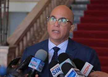 Abinader instruye realizar auditoría en todas las instituciones del gobierno