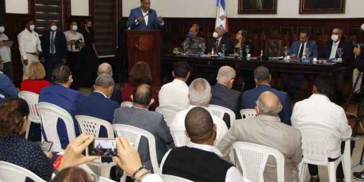 Sectores sociales sugieren mayor escolaridad miembros PN, capacitación en manejo crisis y formación continua