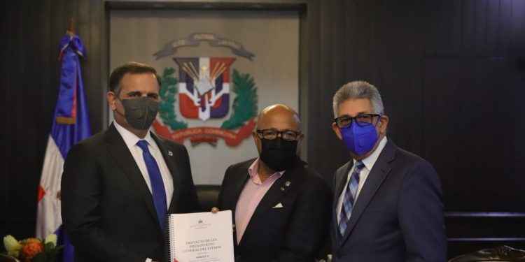 Poder Ejecutivo deposita en Congreso proyecto Ley Presupuesto para 2022