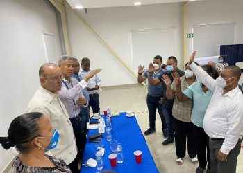 PRM juramenta maestros que pertenecían al reformismo