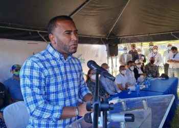 El bienestar no saca a nadie del poder, afirma regidor Pedro Gómez