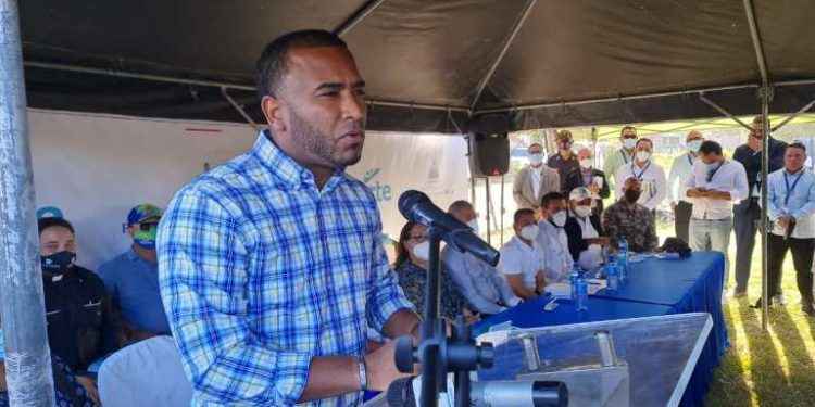 El bienestar no saca a nadie del poder, afirma regidor Pedro Gómez
