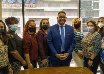 Propietarias de salones de belleza exponen su situación ante Consulado Dominicano