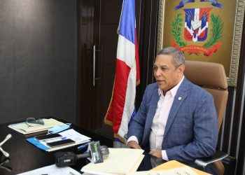 Senador condena asesinato llama a fortalecer la familia