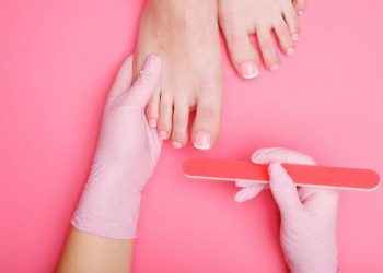 Por qué es importante cuidar los pies en cáncer de mama