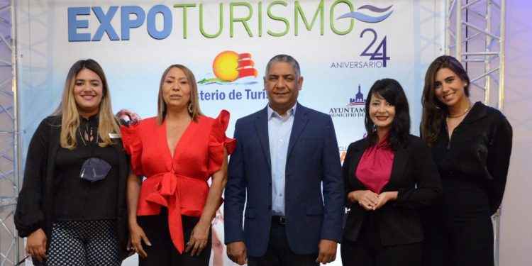 «Anuncian celebración de la feria ExpoTurismo 2021 en Santiago»