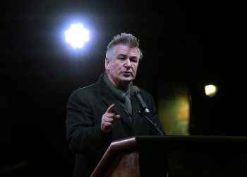 Cómo fue el trágico momento cuando Alec Baldwin mató a una miembro del equipo de la película “Rust”