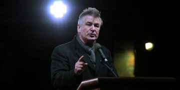 Cómo fue el trágico momento cuando Alec Baldwin mató a una miembro del equipo de la película “Rust”