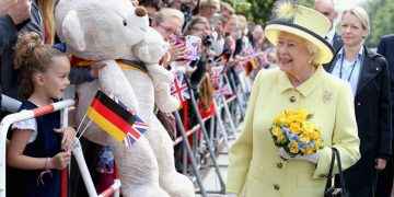 La reina Isabel II cancela sus actos oficiales por las próximas dos semanas