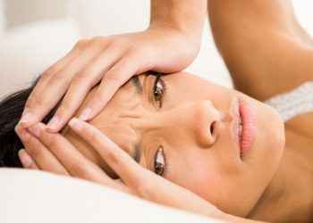 ¿Por qué nos sienta peor la resaca con la edad?