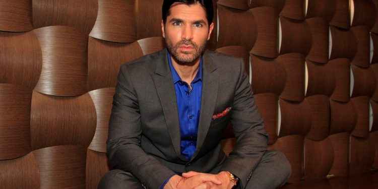 Twitter suspende cuenta del actor Eduardo Verástegui por mensajes antivacunas