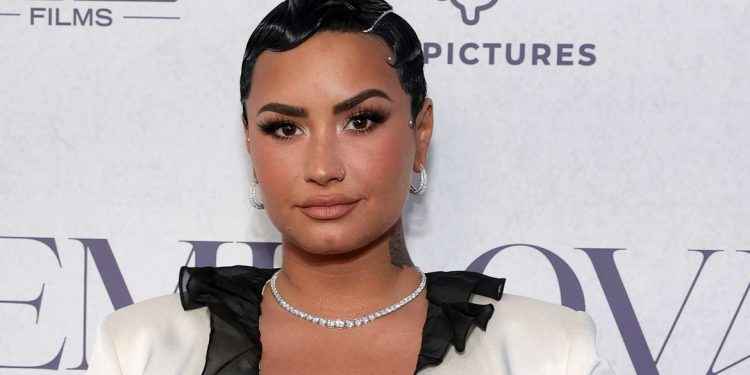 Demi Lovato asegura que está “abierta a tener una cita con un extraterrestre”