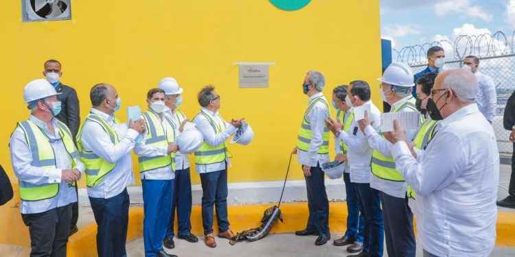 Presidente Abinader participa en apertura de primera terminal portuaria agroalimentaria del país