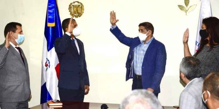 Ministro de Agricultura posesiona a nuevas autoridades de CONAPROPE