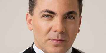 Cristian Castro se declaró fantático de BTS y asisitió a su último concierto