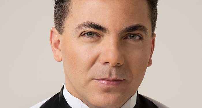 Cristian Castro se declaró fantático de BTS y asisitió a su último concierto