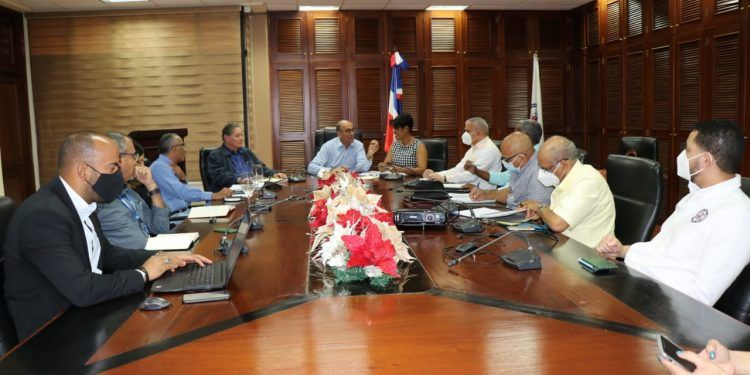 Coraasan avanza programa de desarrollo en beneficio de Santiago