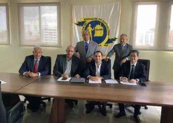 Empresarios del sector eléctrico señalan riesgos de otorgar administración de las distribuidoras al sector privado