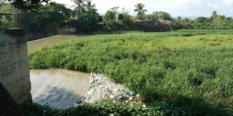 INDRHI dará mantenimiento a obra de toma del canal Camú, en La Vega