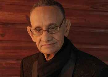 Luis Segura lleva la Bandera dominicana y de la bachata al Latin Grammy
