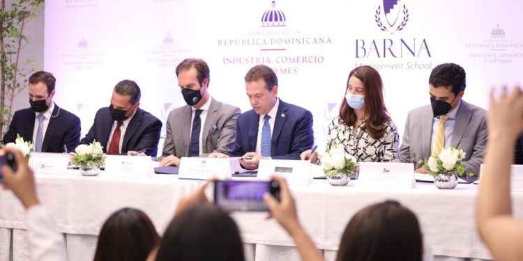 MICM y el sector privado se unen para respaldar el ecosistema emprendedor de RD