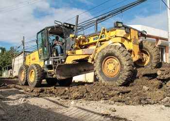 Obras Públicas inicia trabajos construcción calles y contenes en Villa Mella