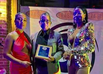 Dominicanos de la diáspora reconocen trayectoria del comunicador Rafael Osorio en “La Hora TV”