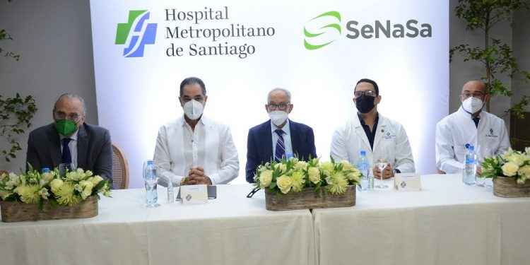 Director del SeNaSa Santiago Hazim dice que en Santiago tienen más de 400 mil afiliados